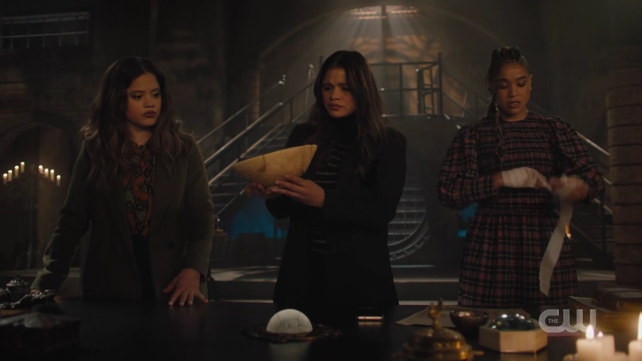 charmed-online-dot-nl_Charmed4x07CatsandCamelsandElephantsohmy1858.jpg