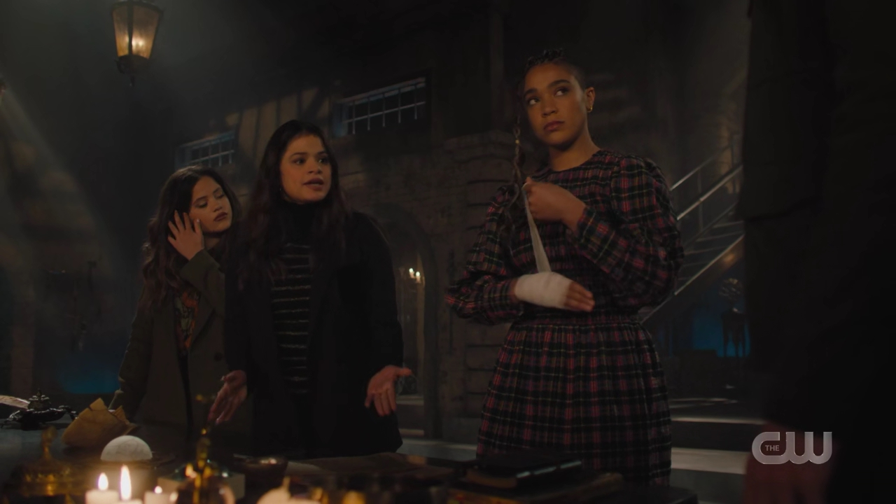 charmed-online-dot-nl_Charmed4x07CatsandCamelsandElephantsohmy1879.jpg