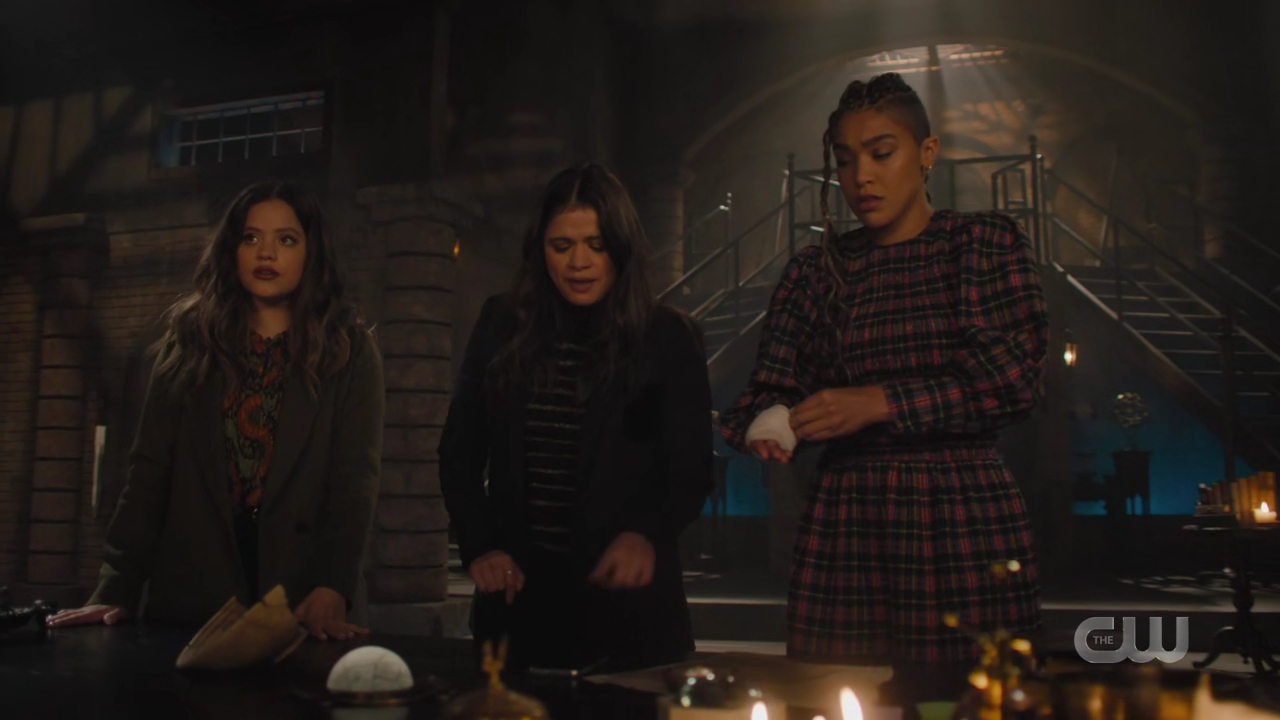 charmed-online-dot-nl_Charmed4x07CatsandCamelsandElephantsohmy1884.jpg