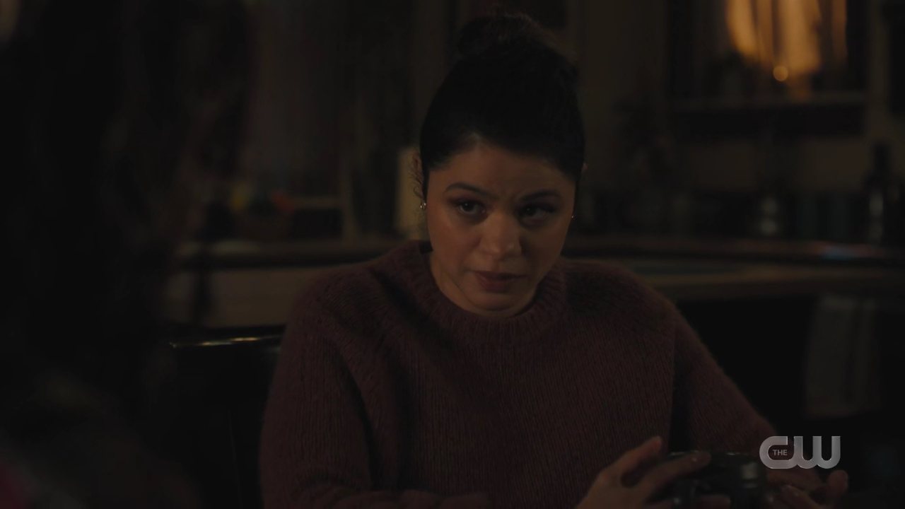 charmed-online-dot-nl_Charmed4x07CatsandCamelsandElephantsohmy2318.jpg