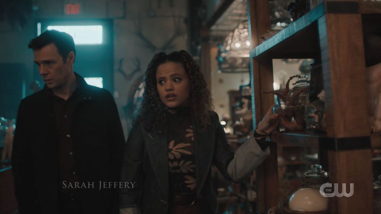 charmed-online-dot-nl_Charmed4x08Unveiled0130.jpg