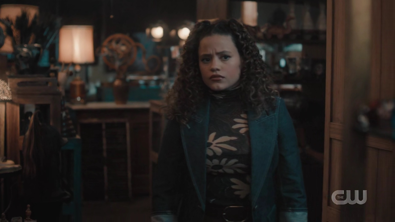 charmed-online-dot-nl_Charmed4x08Unveiled0177.jpg