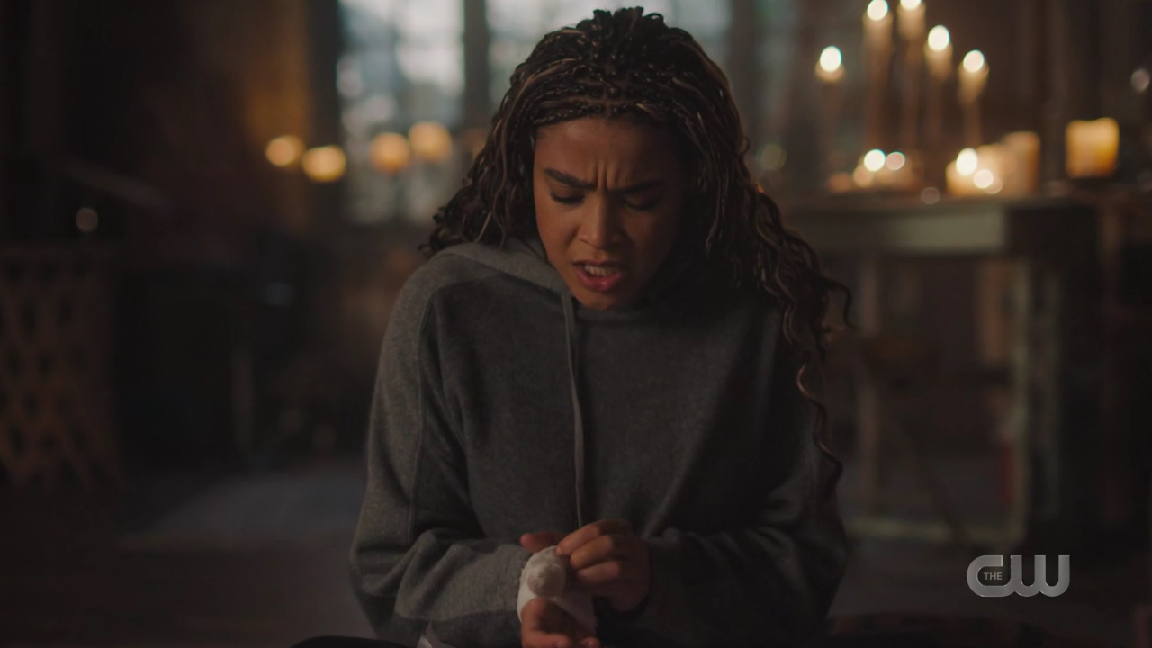 charmed-online-dot-nl_Charmed4x08Unveiled0214.jpg