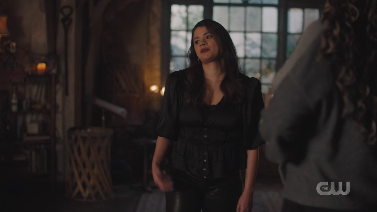 charmed-online-dot-nl_Charmed4x08Unveiled0293.jpg