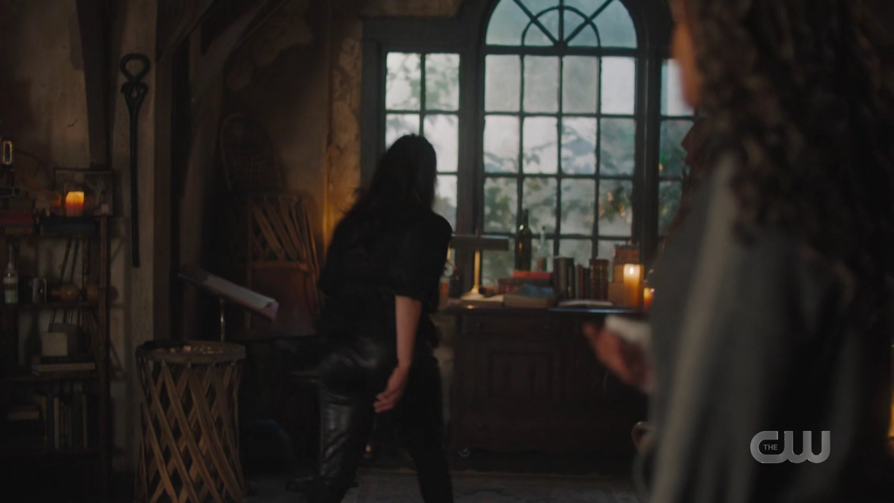 charmed-online-dot-nl_Charmed4x08Unveiled0302.jpg