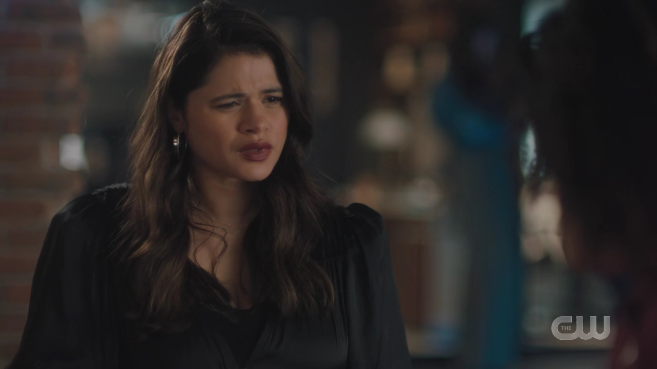 charmed-online-dot-nl_Charmed4x08Unveiled0403.jpg
