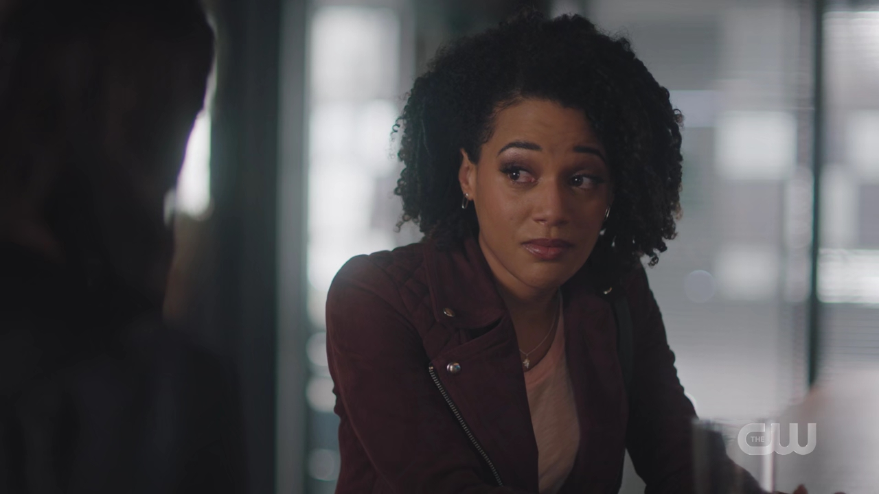 charmed-online-dot-nl_Charmed4x08Unveiled0404.jpg