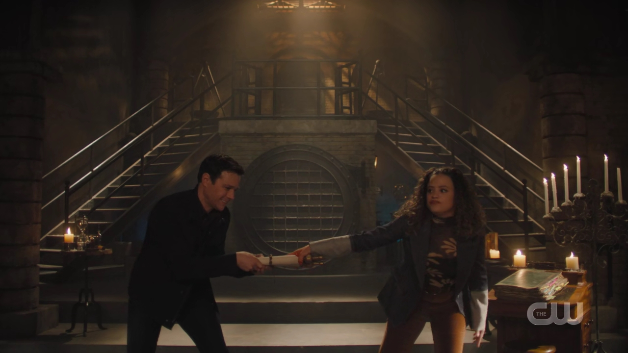 charmed-online-dot-nl_Charmed4x08Unveiled0418.jpg