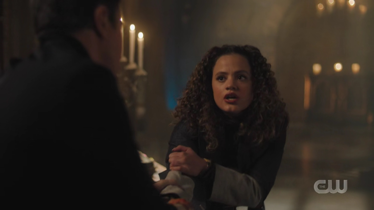 charmed-online-dot-nl_Charmed4x08Unveiled0424.jpg