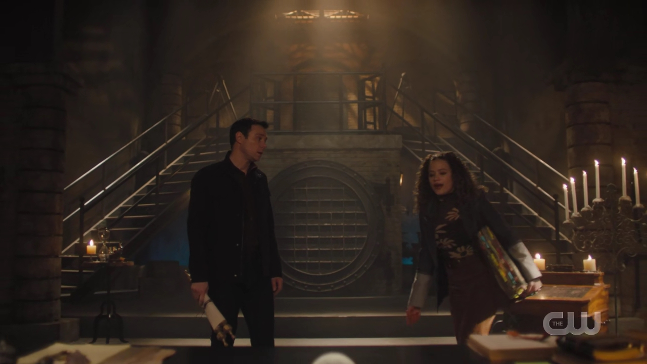 charmed-online-dot-nl_Charmed4x08Unveiled0450.jpg
