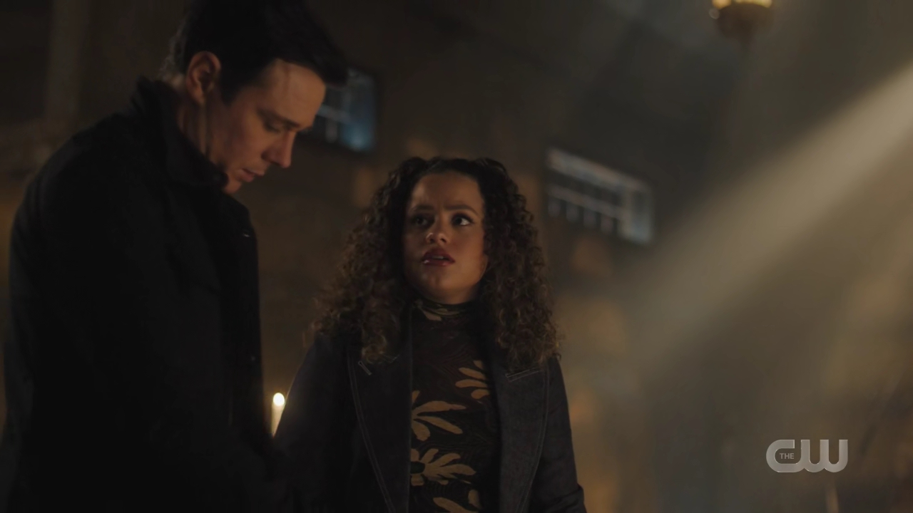 charmed-online-dot-nl_Charmed4x08Unveiled0463.jpg