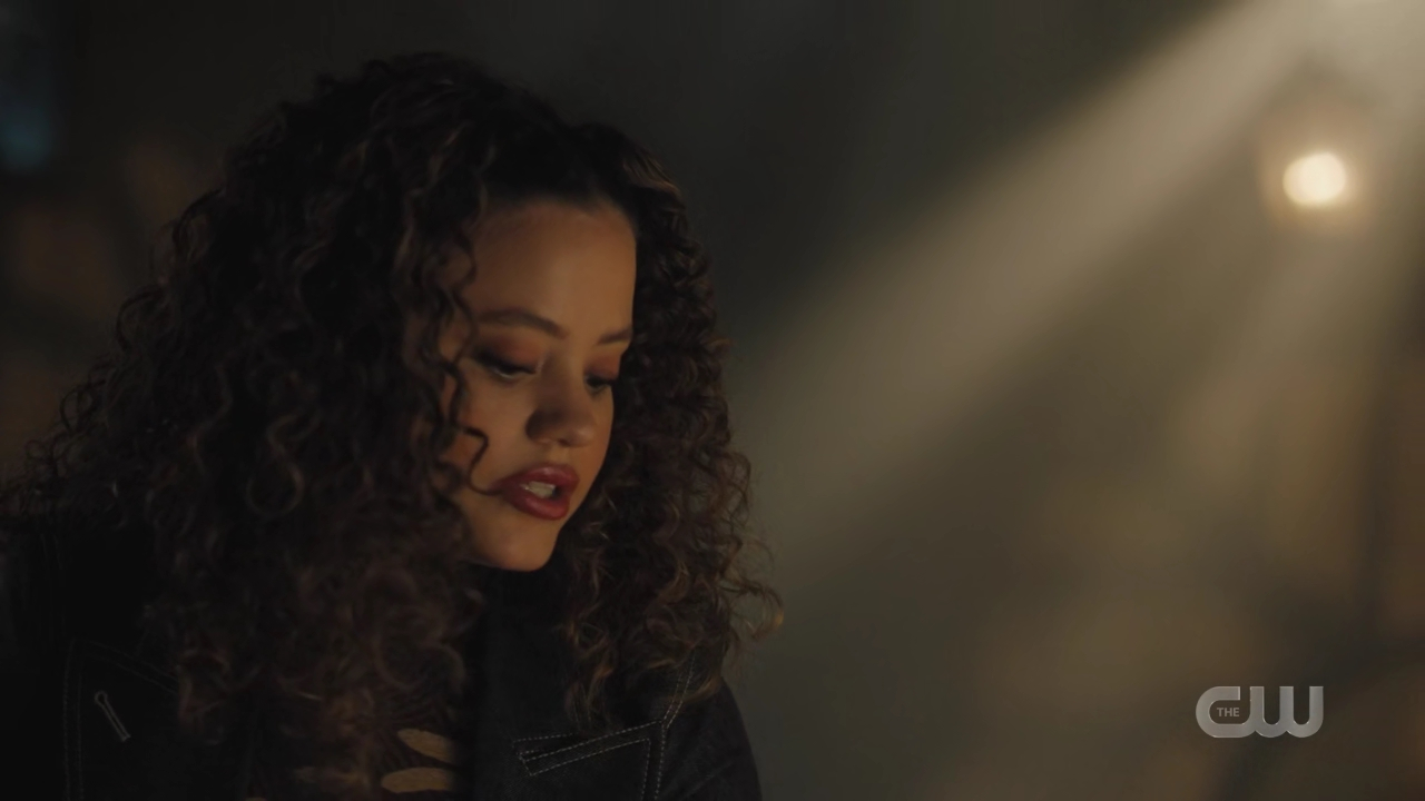 charmed-online-dot-nl_Charmed4x08Unveiled0485.jpg