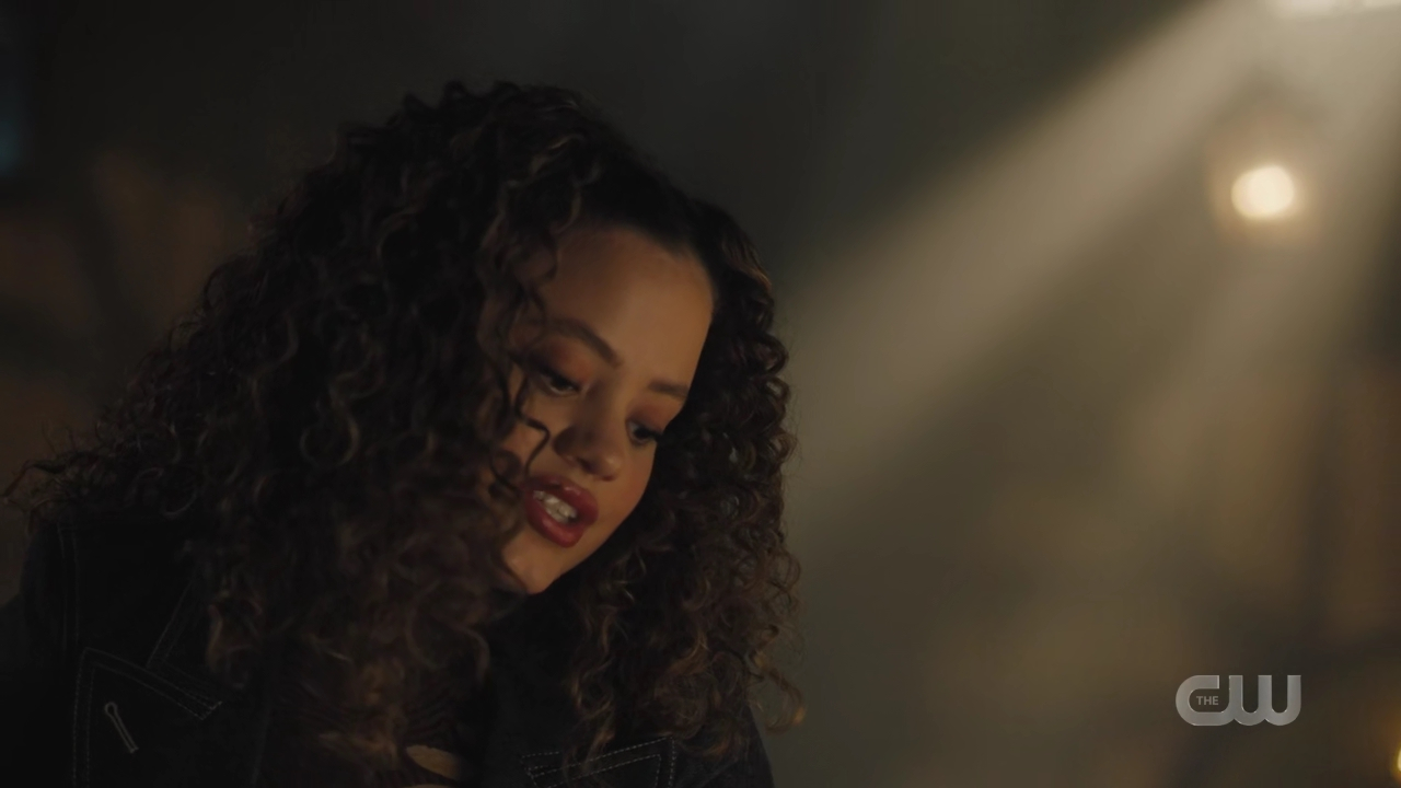 charmed-online-dot-nl_Charmed4x08Unveiled0486.jpg