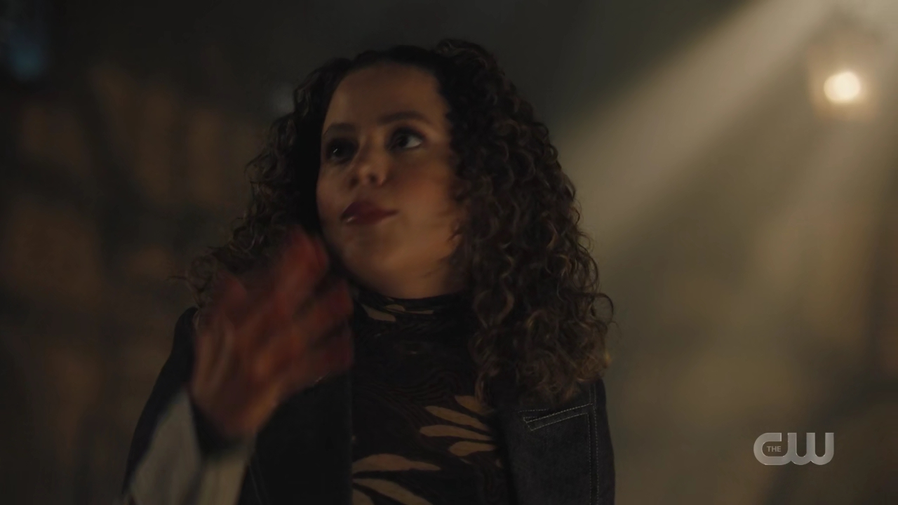 charmed-online-dot-nl_Charmed4x08Unveiled0504.jpg