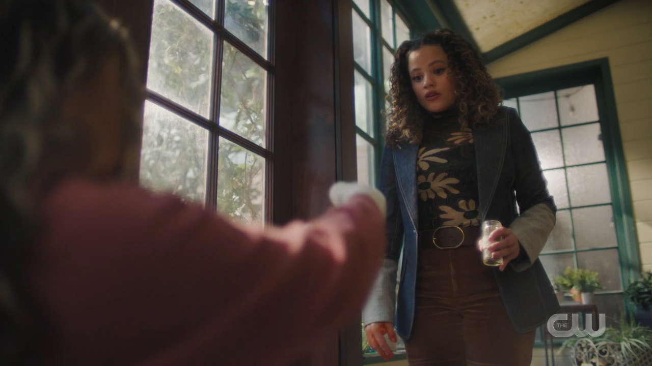 charmed-online-dot-nl_Charmed4x08Unveiled0748.jpg