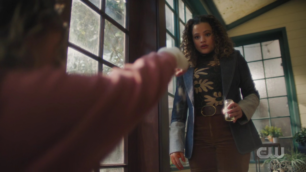 charmed-online-dot-nl_Charmed4x08Unveiled0749.jpg