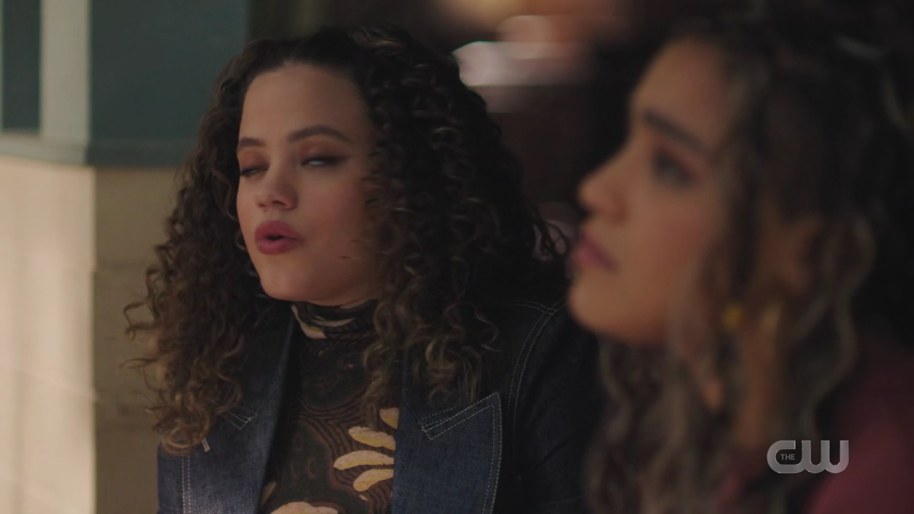 charmed-online-dot-nl_Charmed4x08Unveiled0819.jpg