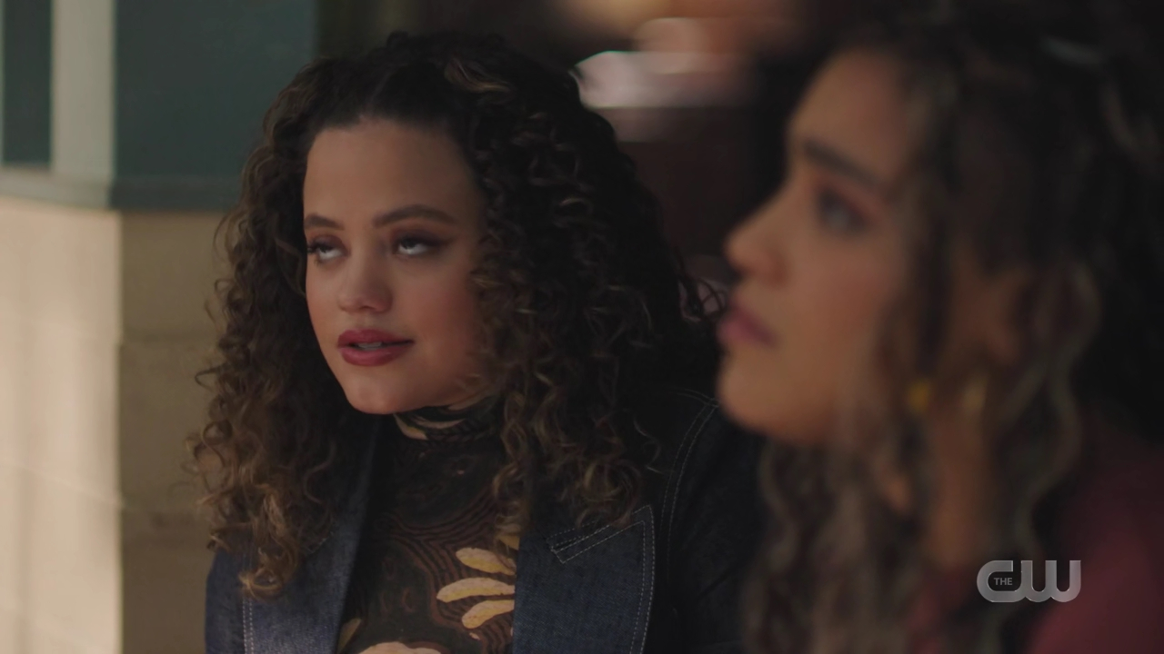 charmed-online-dot-nl_Charmed4x08Unveiled0820.jpg