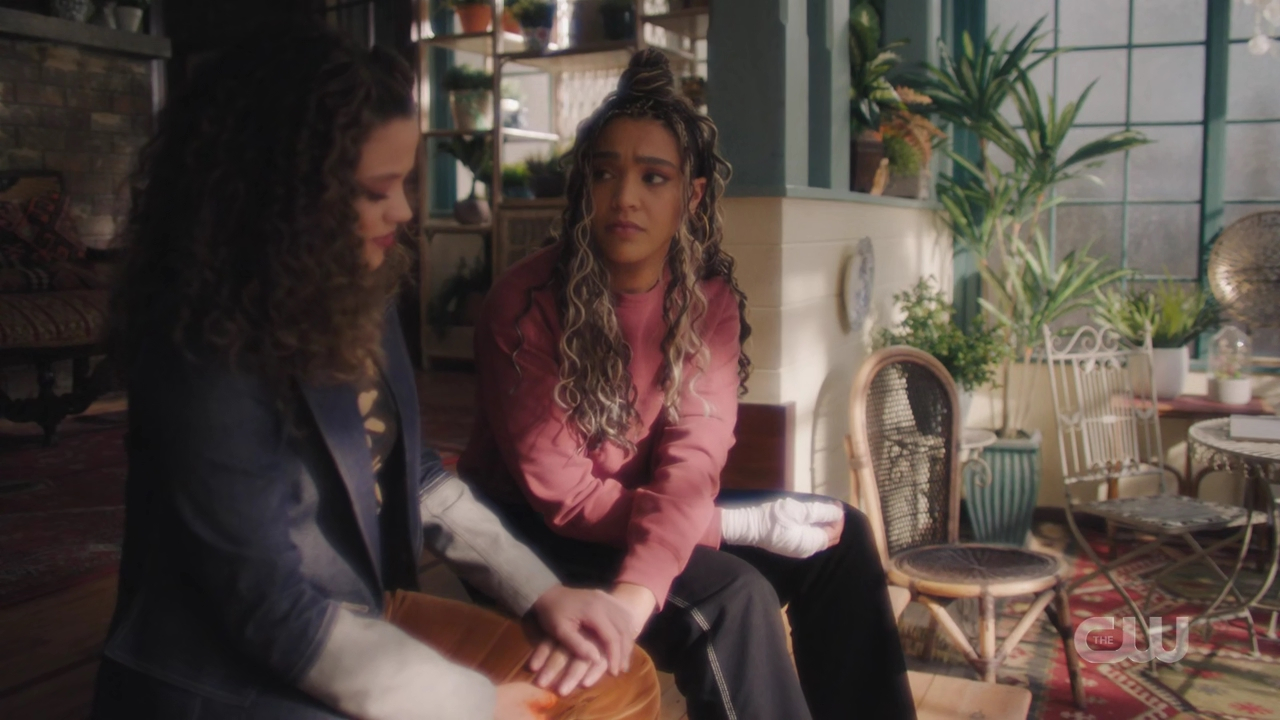 charmed-online-dot-nl_Charmed4x08Unveiled0832.jpg