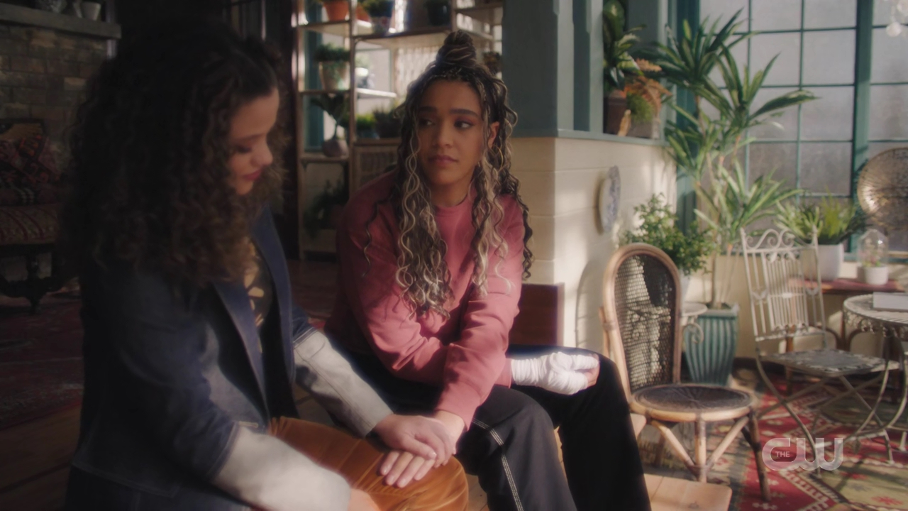 charmed-online-dot-nl_Charmed4x08Unveiled0844.jpg