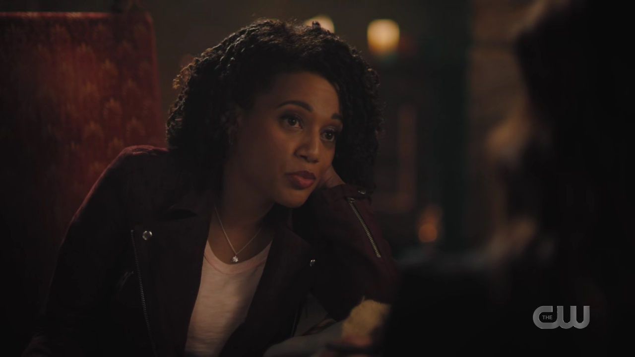 charmed-online-dot-nl_Charmed4x08Unveiled1202.jpg