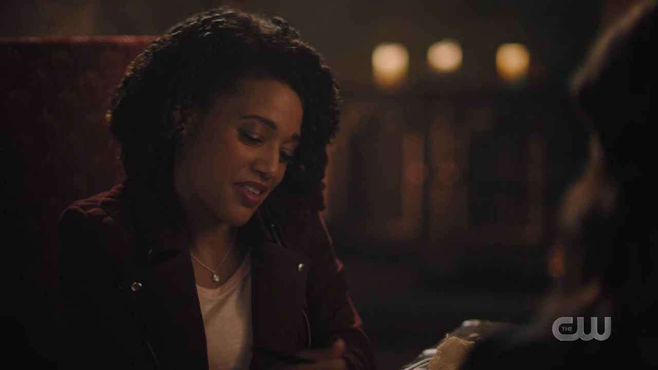 charmed-online-dot-nl_Charmed4x08Unveiled1210.jpg