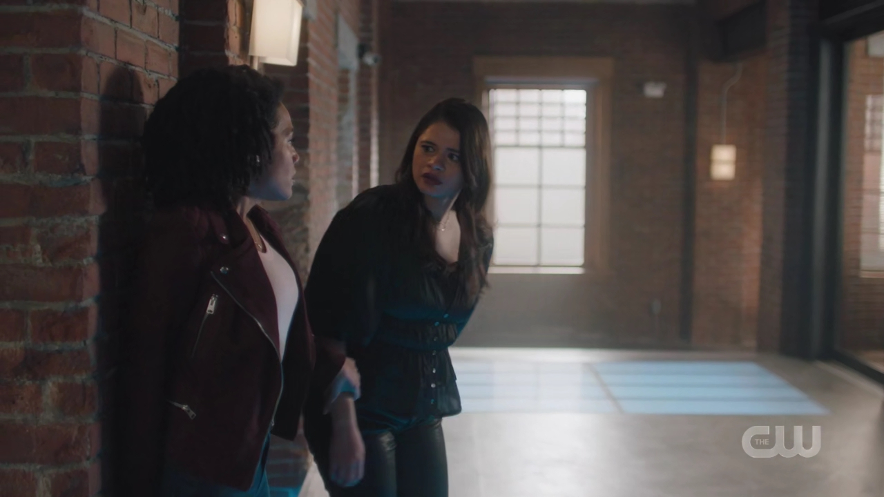charmed-online-dot-nl_Charmed4x08Unveiled1248.jpg