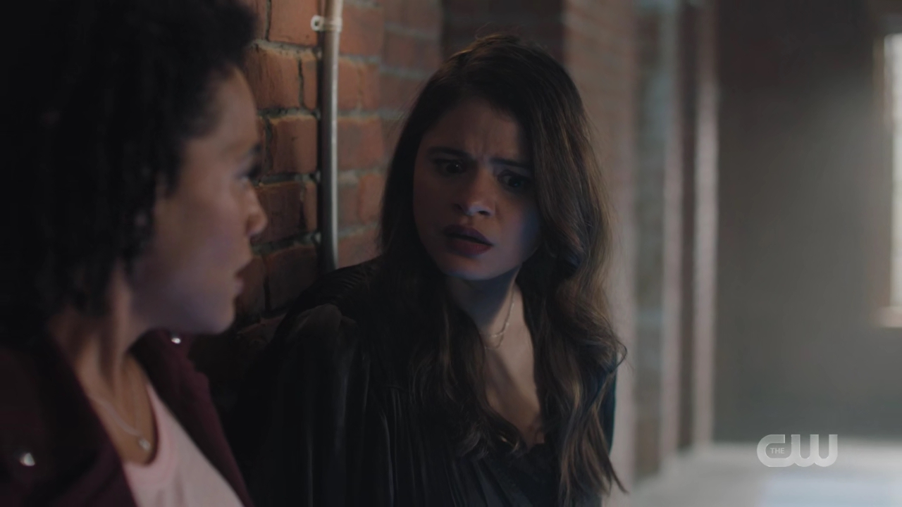 charmed-online-dot-nl_Charmed4x08Unveiled1252.jpg