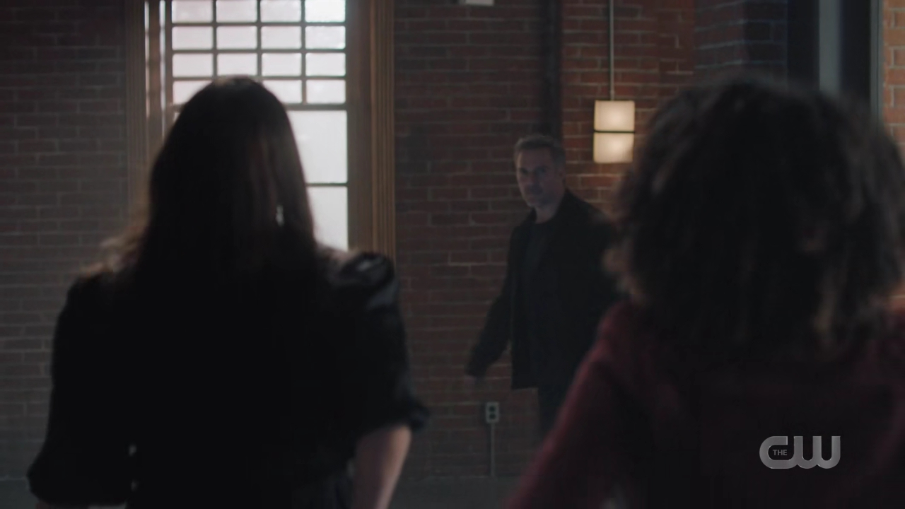charmed-online-dot-nl_Charmed4x08Unveiled1265.jpg