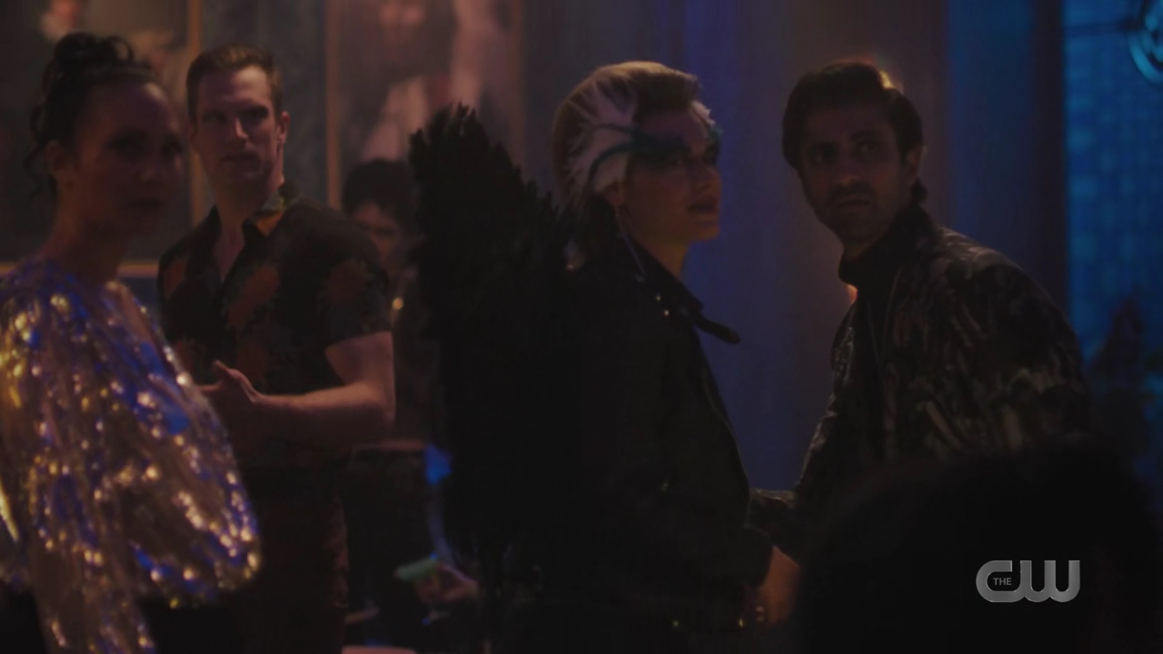 charmed-online-dot-nl_Charmed4x08Unveiled1289.jpg