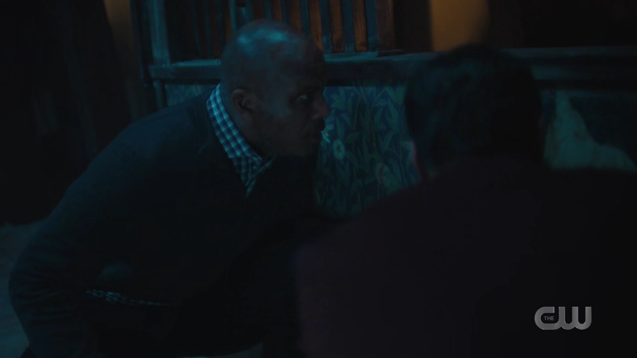 charmed-online-dot-nl_Charmed4x08Unveiled1320.jpg