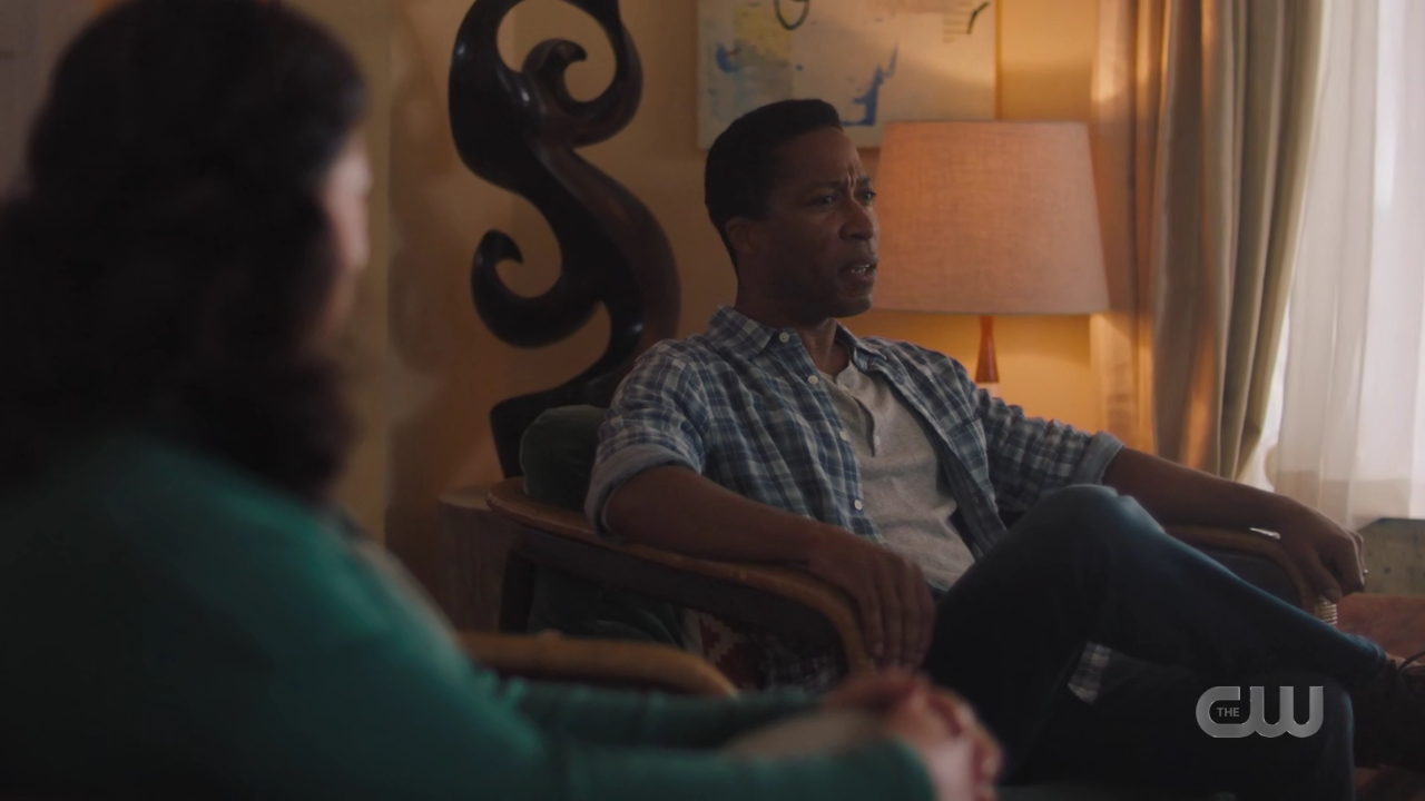 charmed-online-dot-nl_Charmed4x08Unveiled1614.jpg