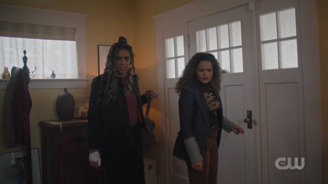 charmed-online-dot-nl_Charmed4x08Unveiled1680.jpg