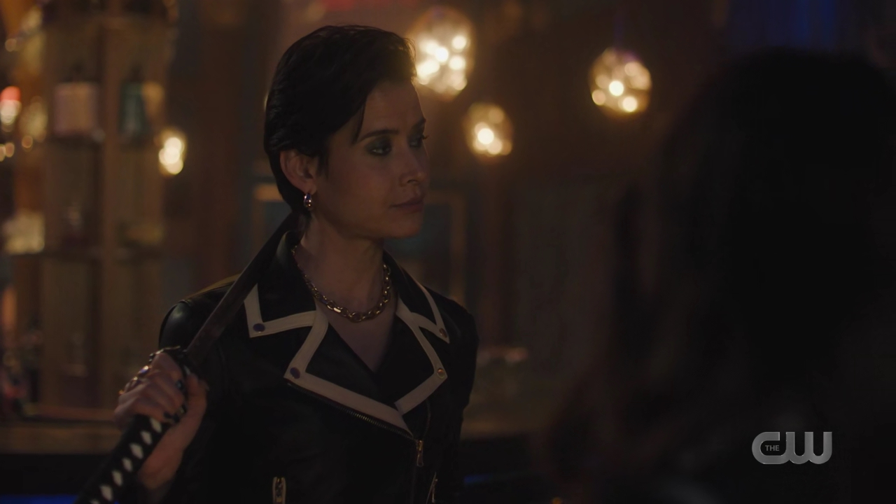 charmed-online-dot-nl_Charmed4x08Unveiled1704.jpg