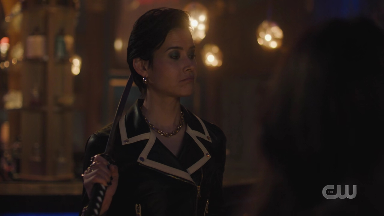 charmed-online-dot-nl_Charmed4x08Unveiled1707.jpg charmed-online-dot-nl_Charmed4x08Unveiled1707.jpg