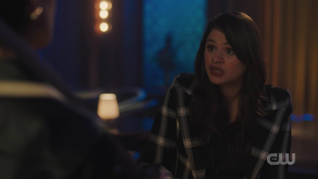 charmed-online-dot-nl_Charmed4x08Unveiled1709.jpg