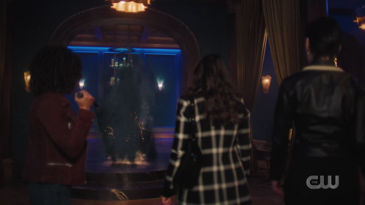 charmed-online-dot-nl_Charmed4x08Unveiled1751.jpg