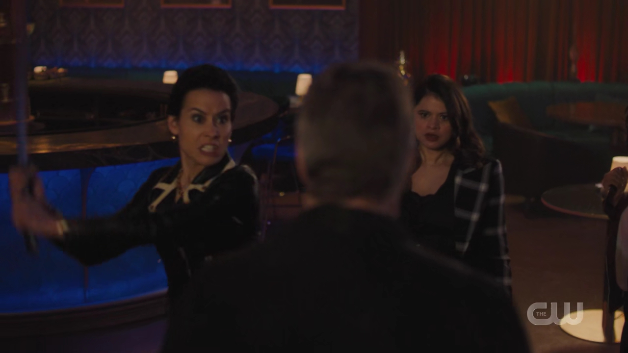 charmed-online-dot-nl_Charmed4x08Unveiled1763.jpg
