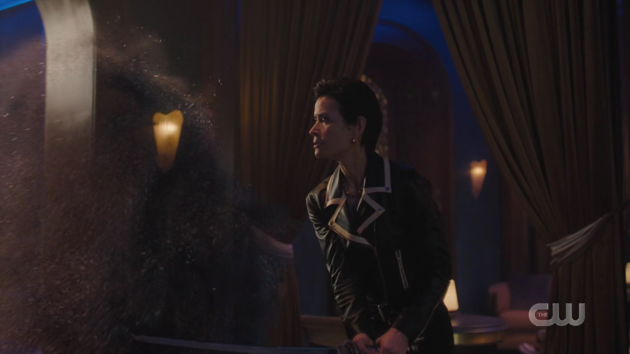 charmed-online-dot-nl_Charmed4x08Unveiled1764.jpg