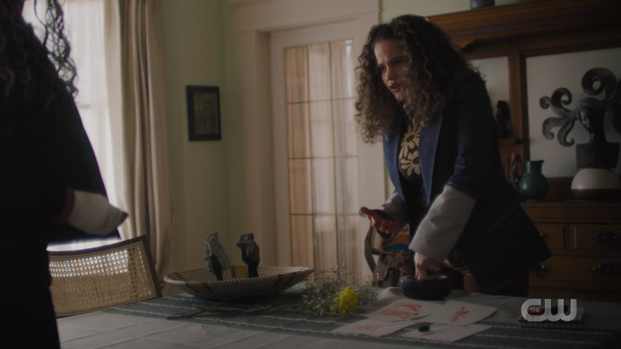 charmed-online-dot-nl_Charmed4x08Unveiled1790.jpg