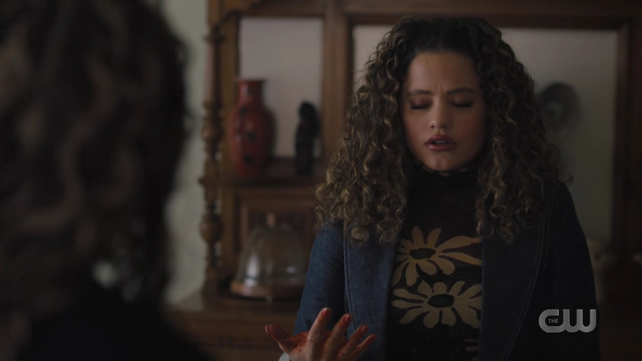 charmed-online-dot-nl_Charmed4x08Unveiled1804.jpg