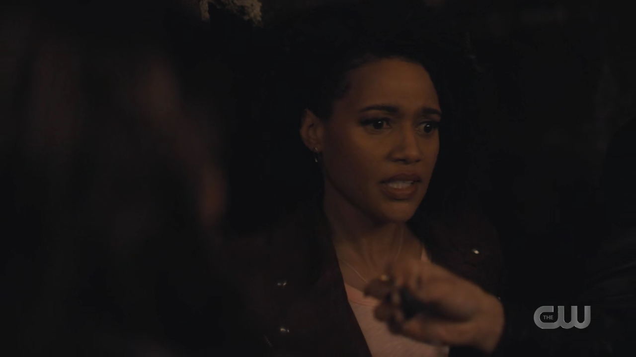 charmed-online-dot-nl_Charmed4x08Unveiled1881.jpg