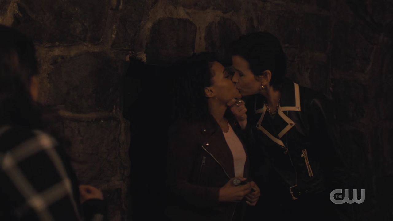 charmed-online-dot-nl_Charmed4x08Unveiled1884.jpg