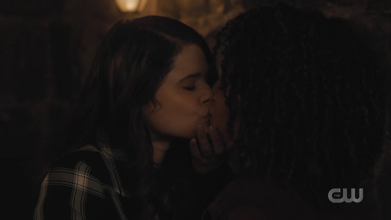 charmed-online-dot-nl_Charmed4x08Unveiled1896.jpg