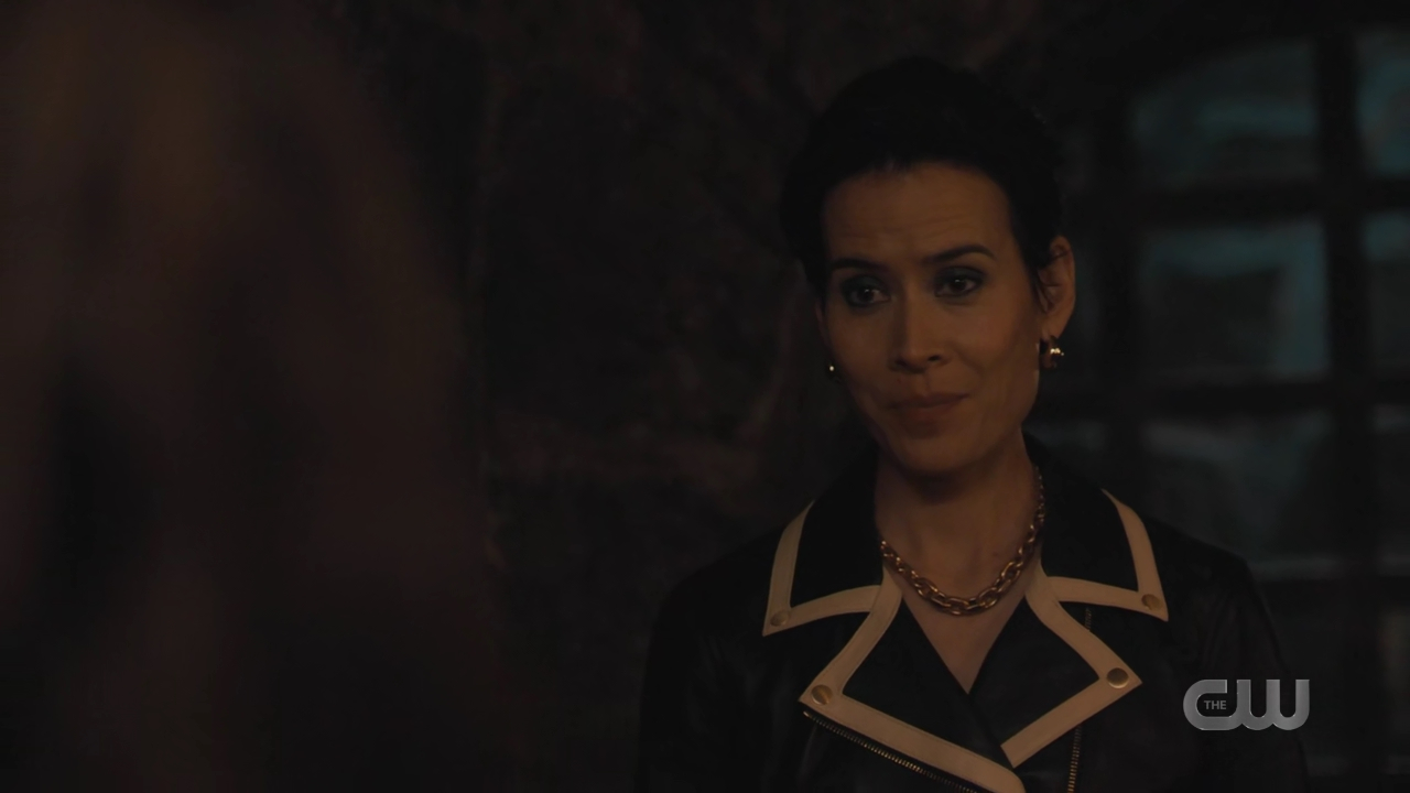 charmed-online-dot-nl_Charmed4x08Unveiled1900.jpg