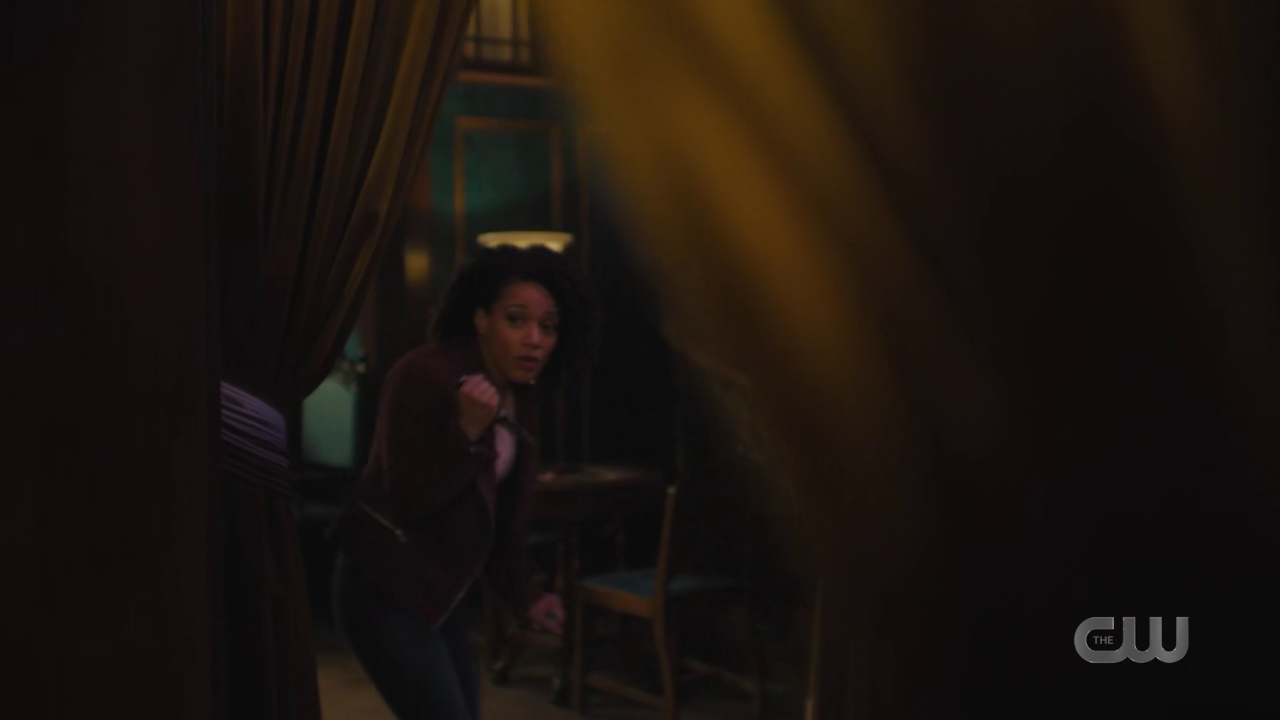 charmed-online-dot-nl_Charmed4x08Unveiled1963.jpg