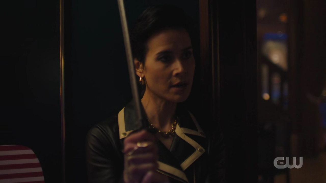 charmed-online-dot-nl_Charmed4x08Unveiled1984.jpg