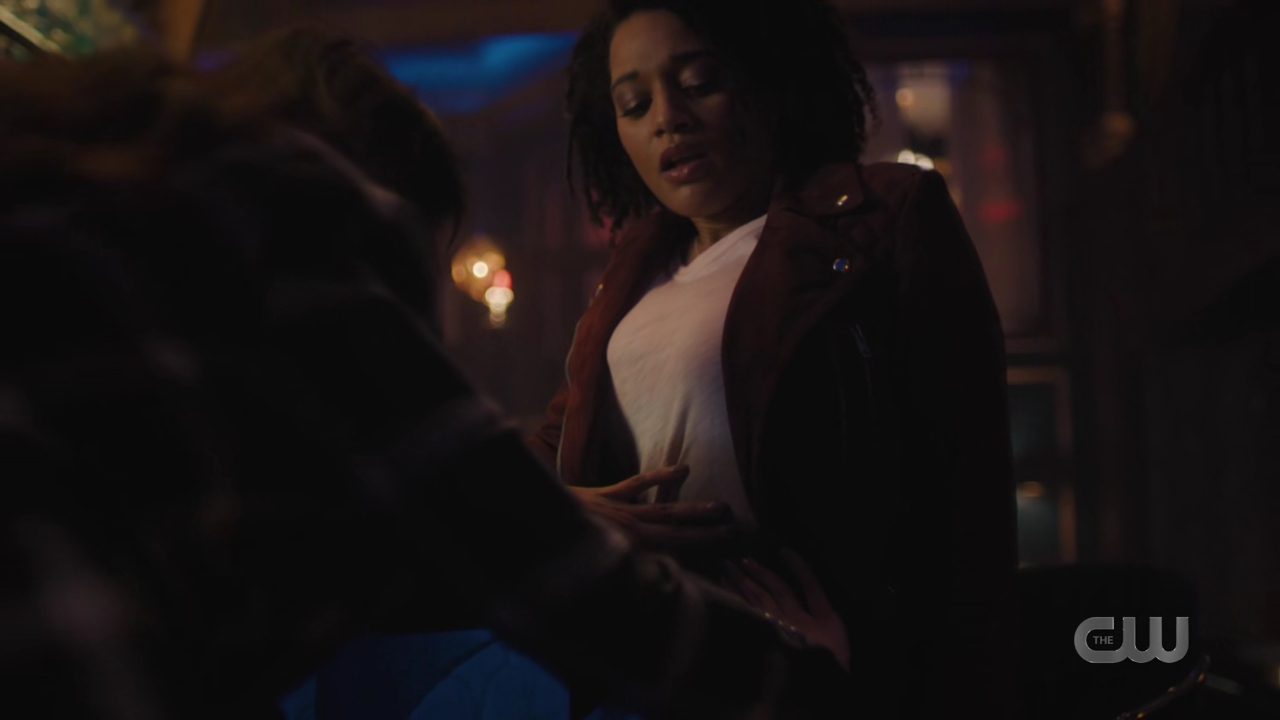 charmed-online-dot-nl_Charmed4x08Unveiled2139.jpg