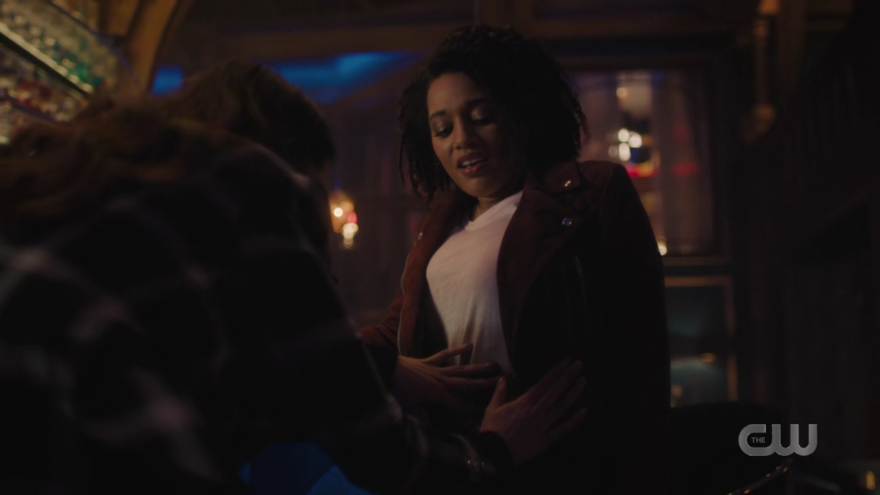 charmed-online-dot-nl_Charmed4x08Unveiled2140.jpg