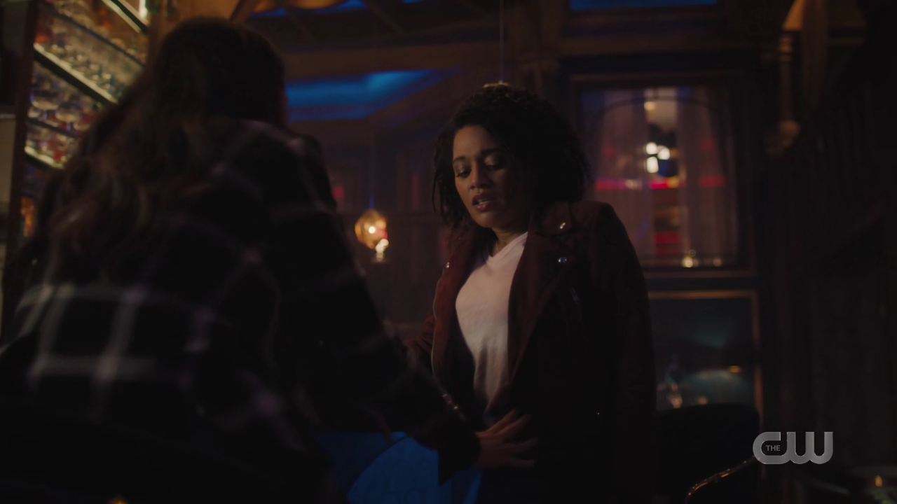 charmed-online-dot-nl_Charmed4x08Unveiled2142.jpg